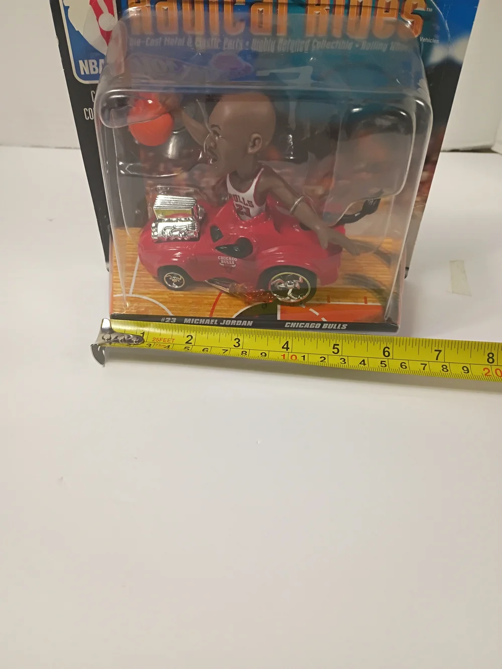 Mattel Hot Wheels 1998 NBA Radical Rides MICHAEL JORDAN #23 Chicago Bulls 1:43
